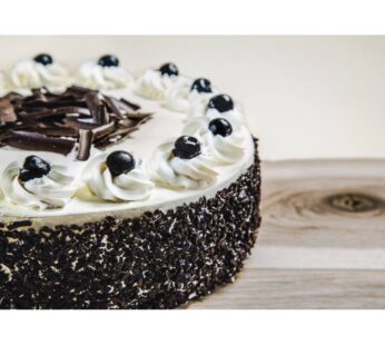TORTA FORESTA NERA META’ (FATTA A MANO)