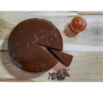 TORTA SACHER META’ ( FATTA  A MANO)